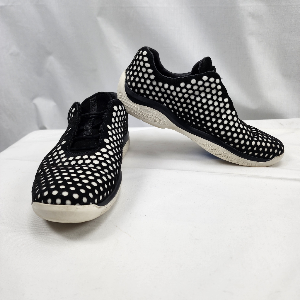 Prada Suede Slip-On 3d Sneakers Pull Tight Laces Black White Prada Size 38 Us 8